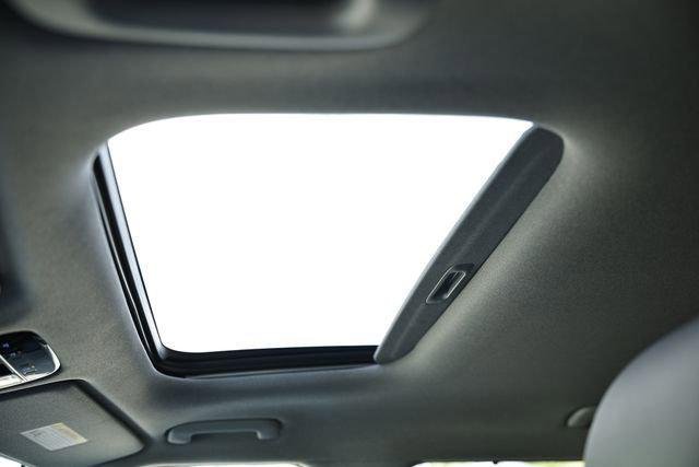 2026 Hyundai Santa Fe Limited - Photo 9