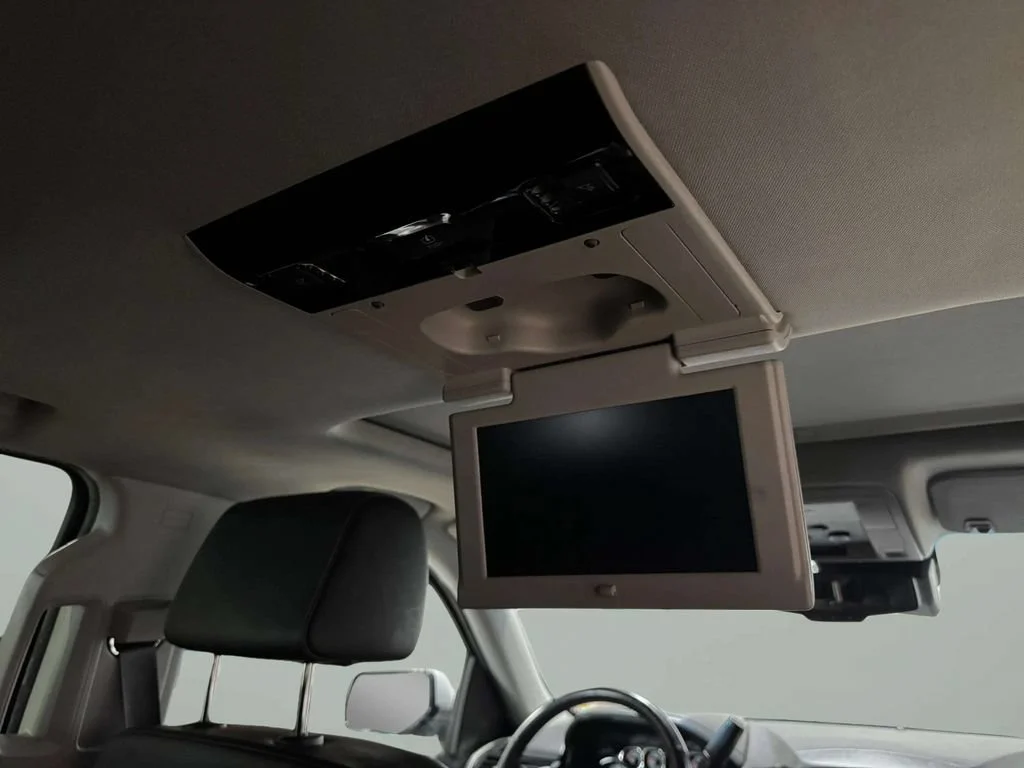 Used 2019 QUICKSILVER METALLIC GMC SLT image 23