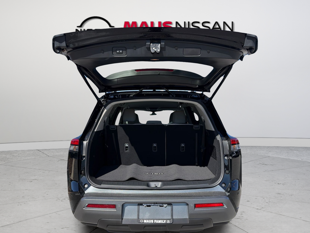 New 2026 Black Nissan SL image 9