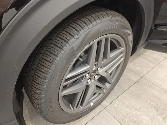 New 2026 Agate Black Metallic Ford ST image 46