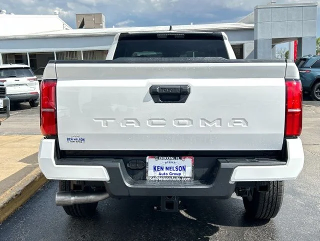 New 2026 Ice Cap Toyota SR5 image 8