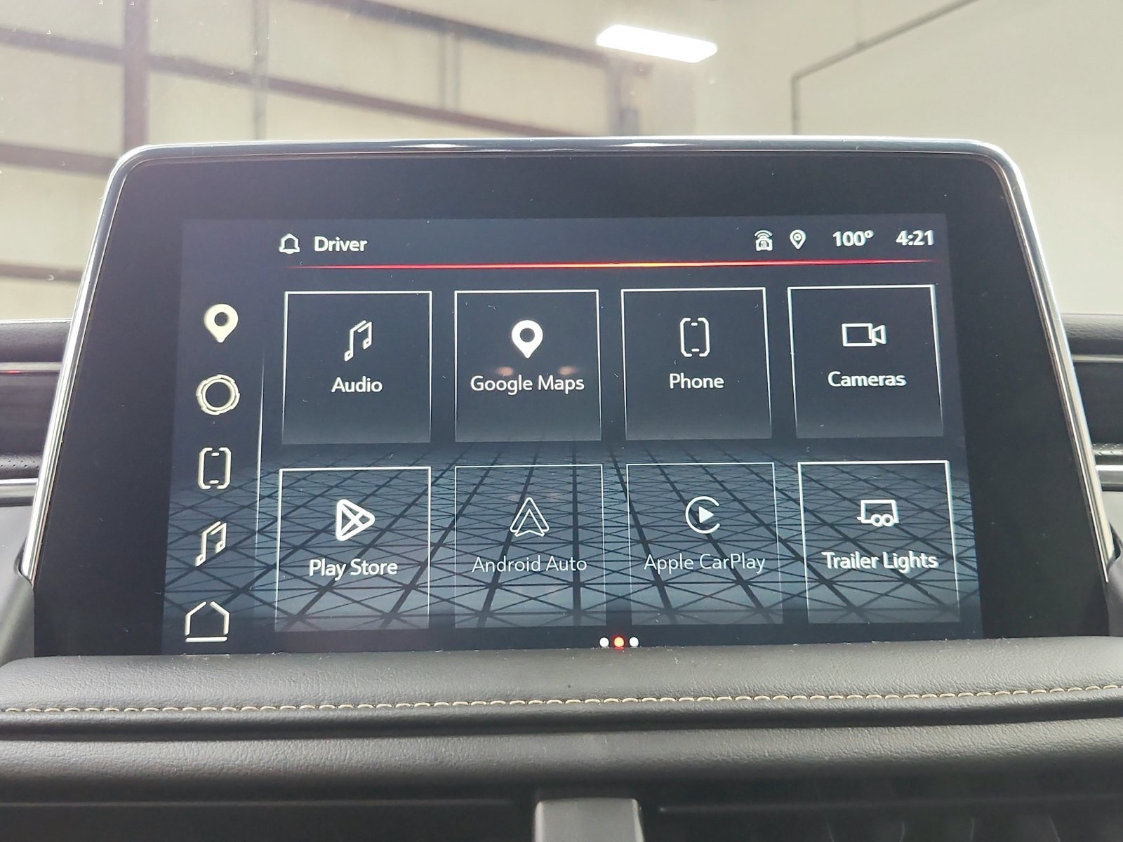 Used 2023 Black GMC SLT image 18