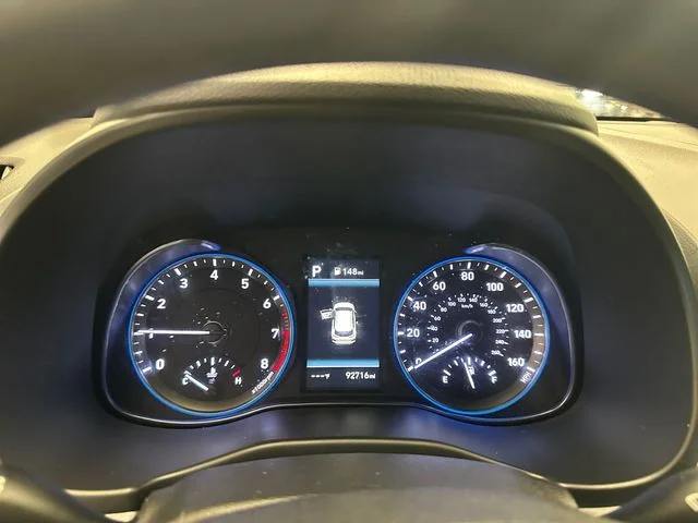 Used 2021 Red Hyundai SE image 22