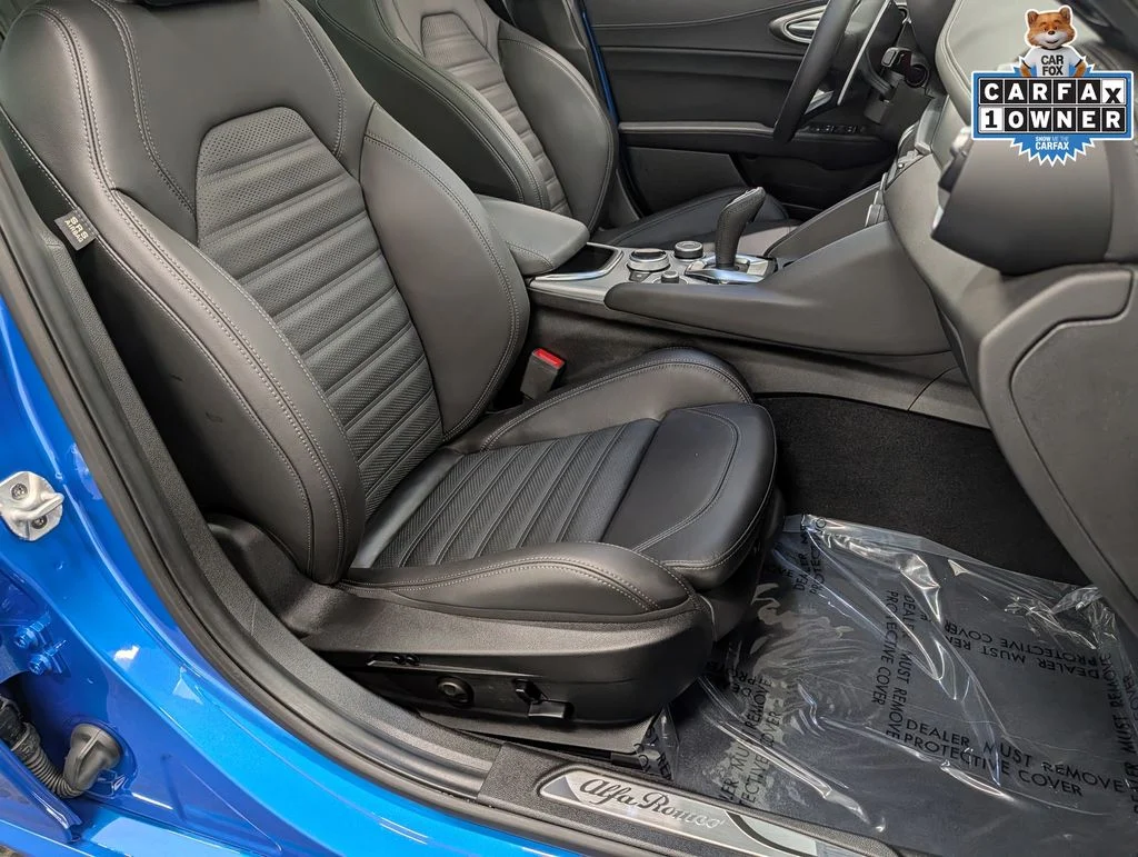 Used 2026 Blue Alfa Romeo  image 29