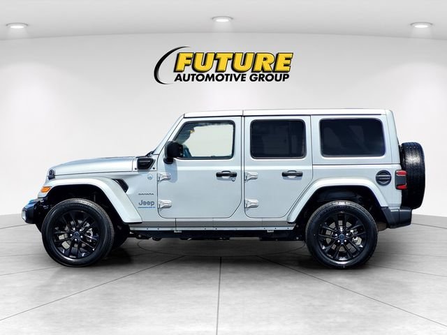 Used 2024 Silver Jeep Sahara 4xe image 7