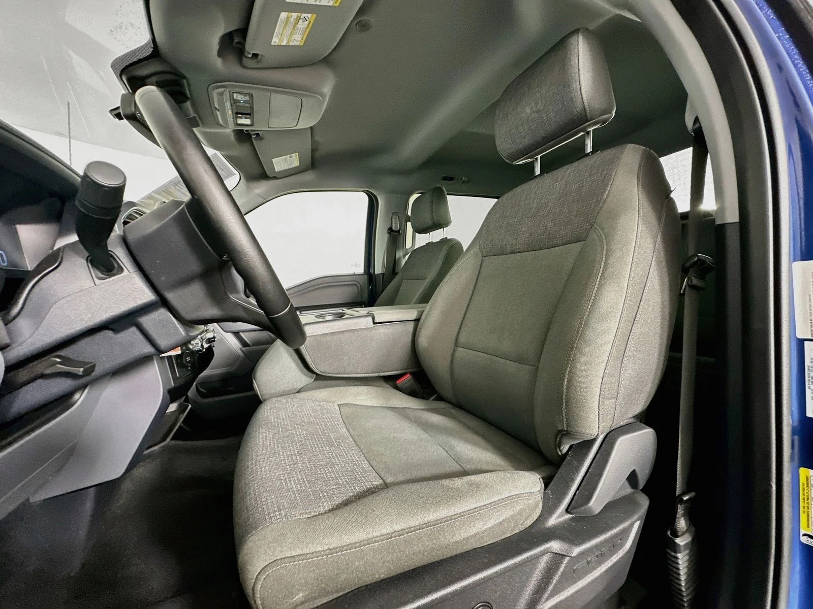 Used 2024 Atlas Blue Metallic Ford XLT image 21