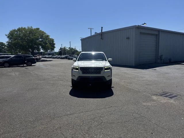 Used 2022 White Nissan SV image 2