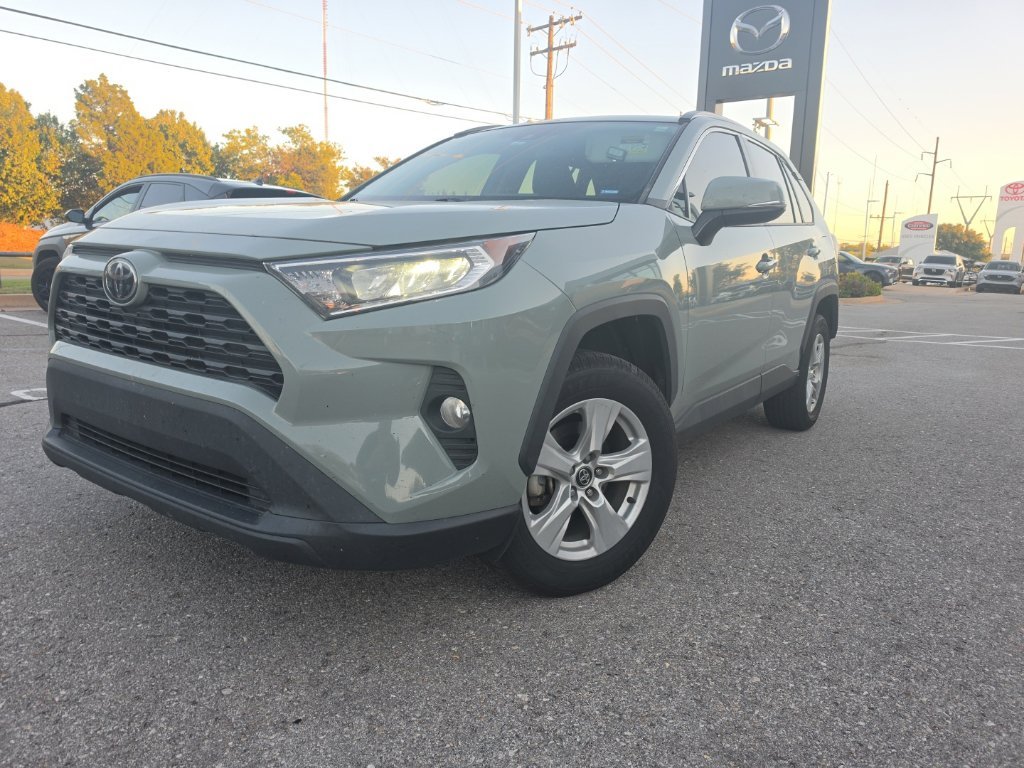 Used 2020 Gray Toyota XLE image 1