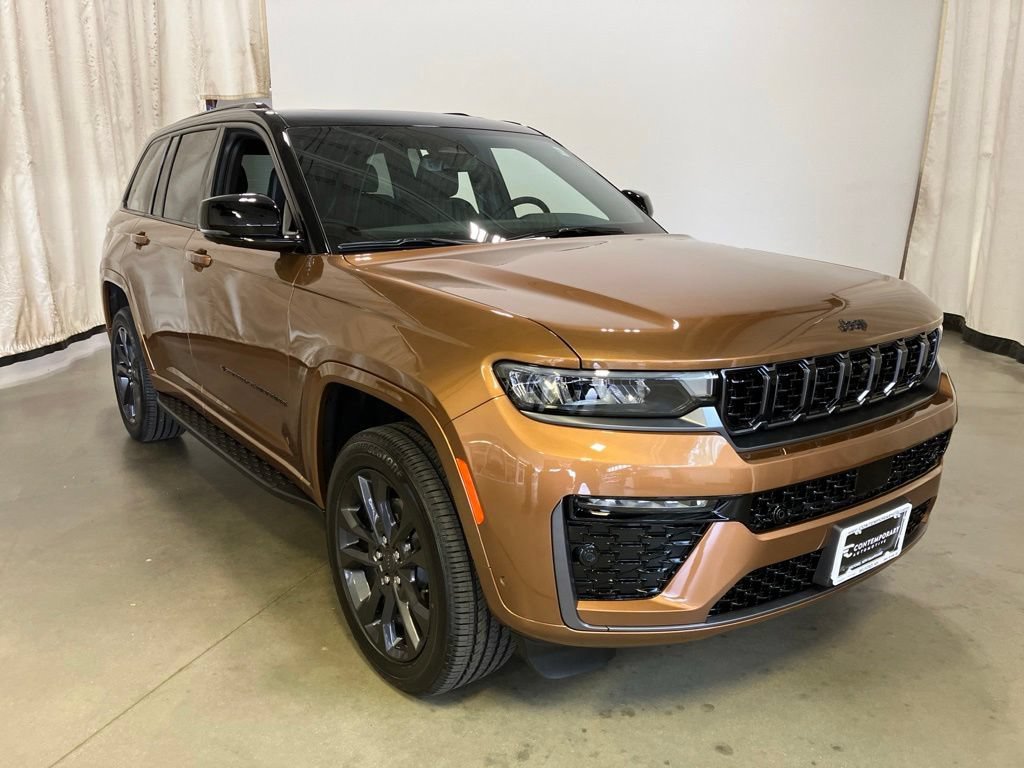 New 2026 Copper Shino Metallic Clear-Coat Exterior Paint Jeep Limited Reserve image 1