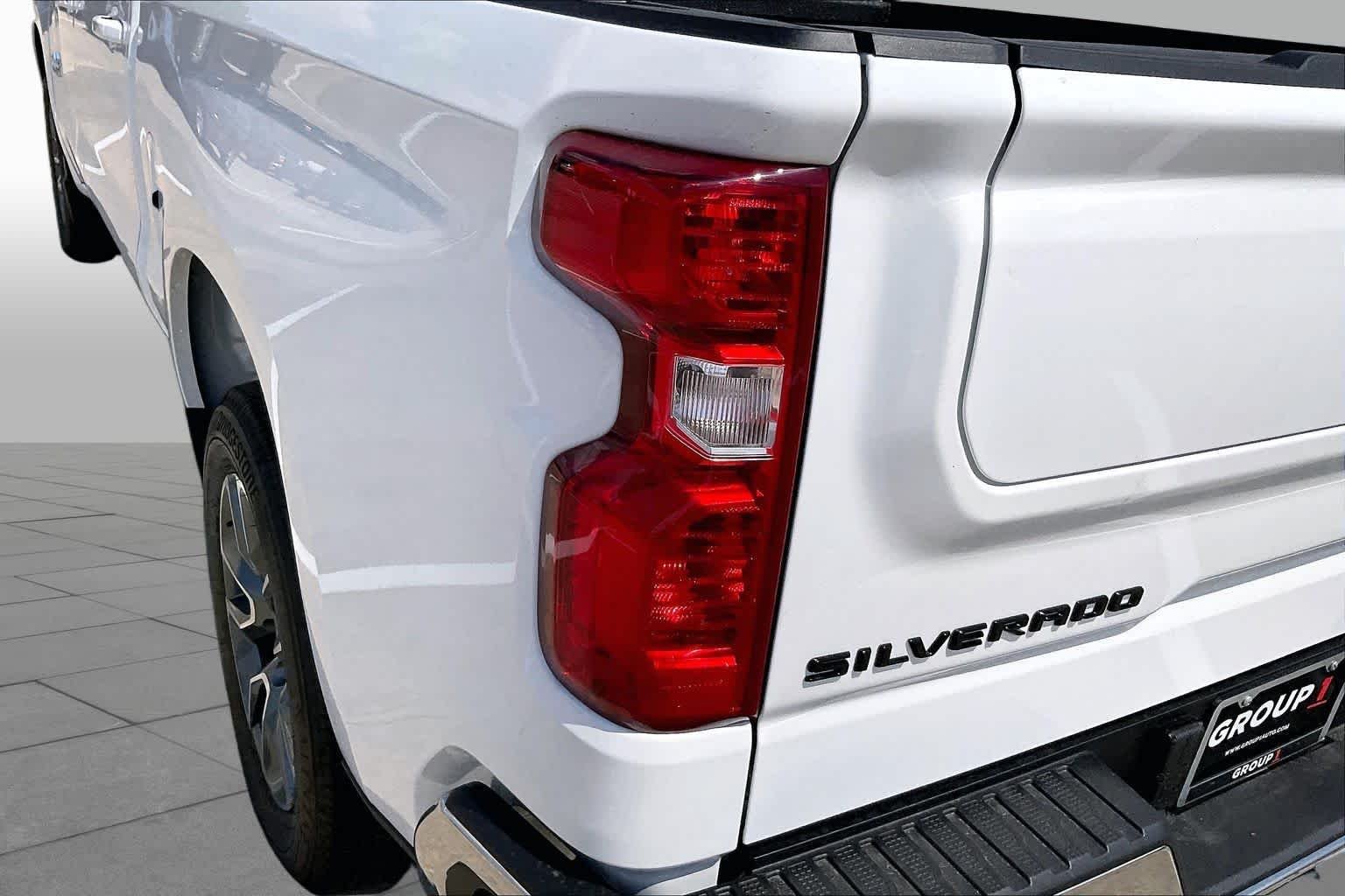 New 2026 Summit White Chevrolet LT image 14