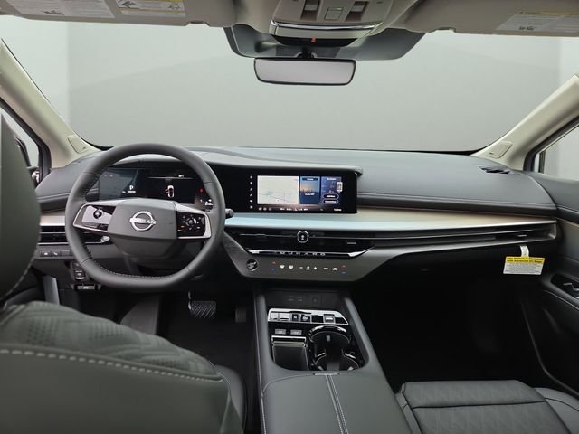 New 2026 White Nissan Platinum image 2