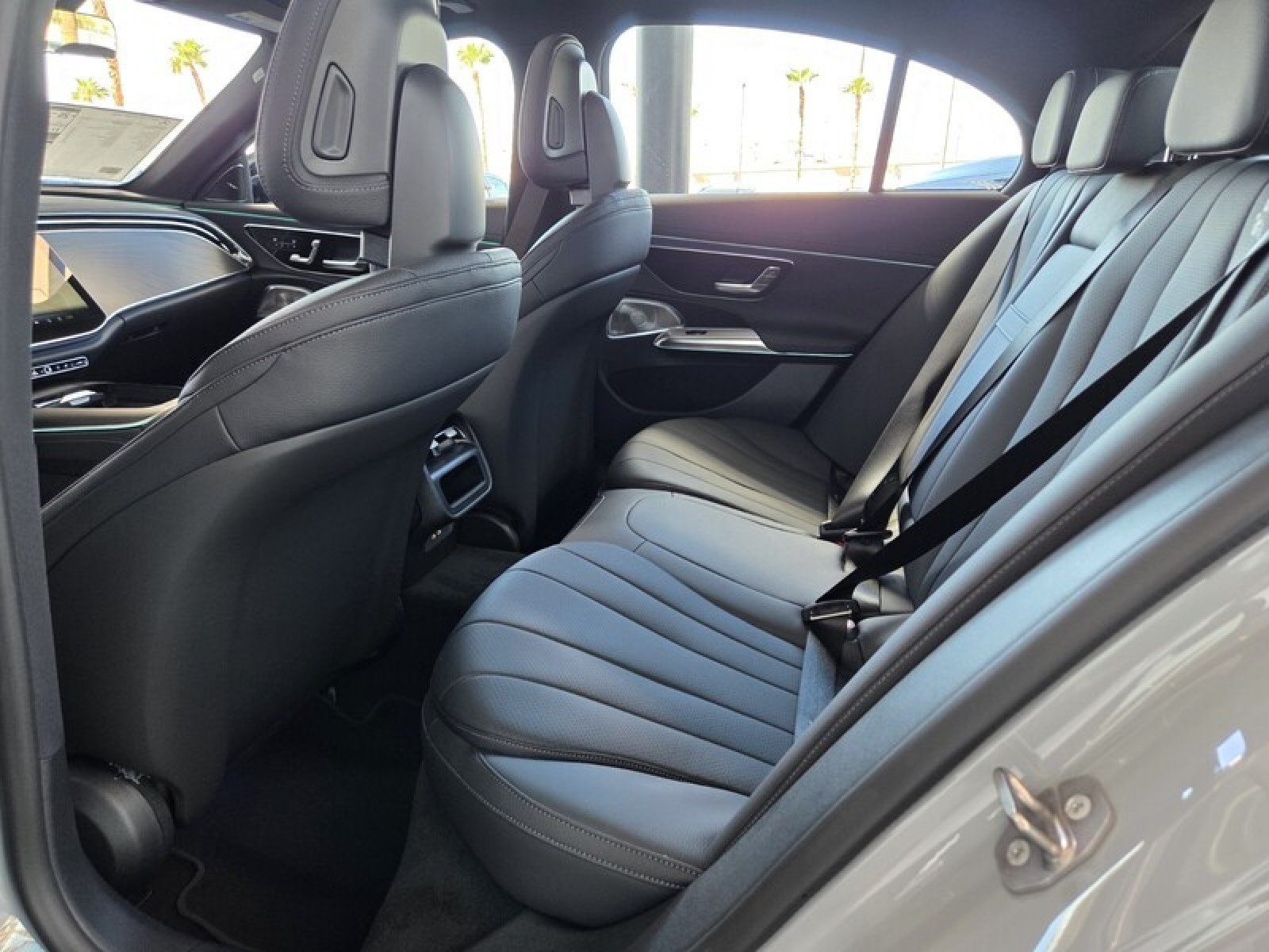 New 2027 MANUFAKTUR Alpine Grey Mercedes-Benz E 450 4MATIC® Sedan image 12