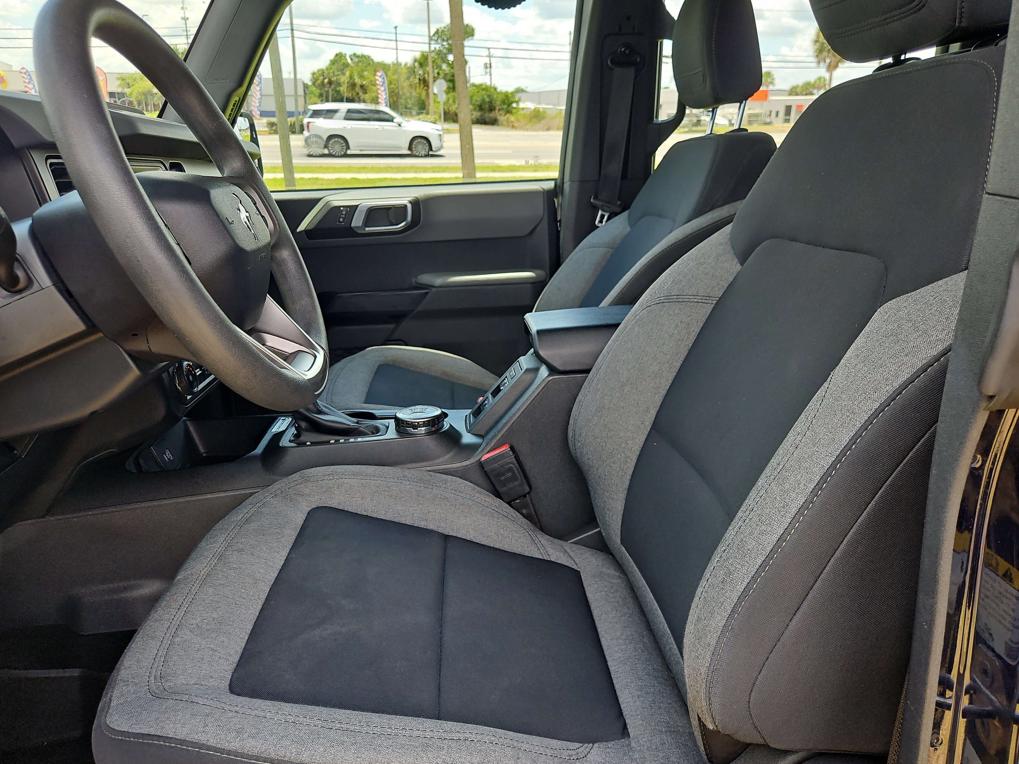 Used 2021 Blue Ford Base image 16