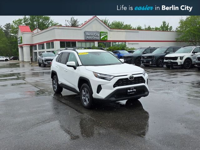 2025 Toyota RAV4 Hybrid XLE