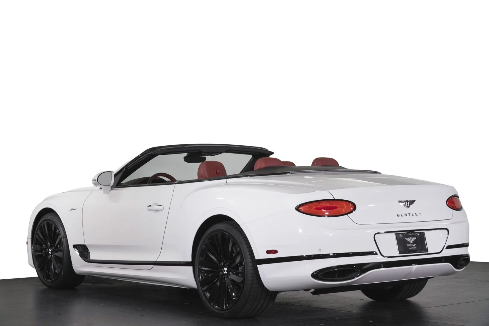 Used 2022 White Bentley  image 3
