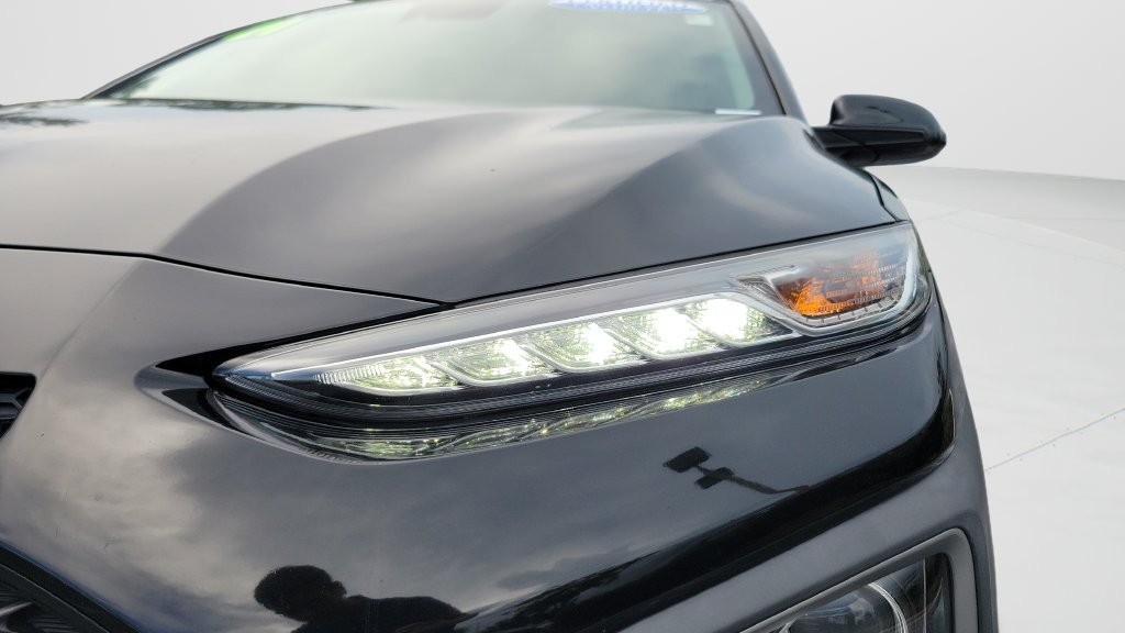 Used 2021 Black Hyundai SEL image 24