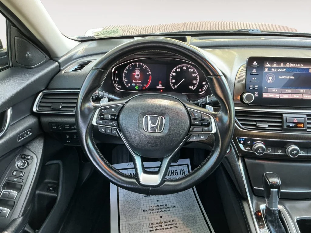 Used 2018 Black Honda Touring image 19