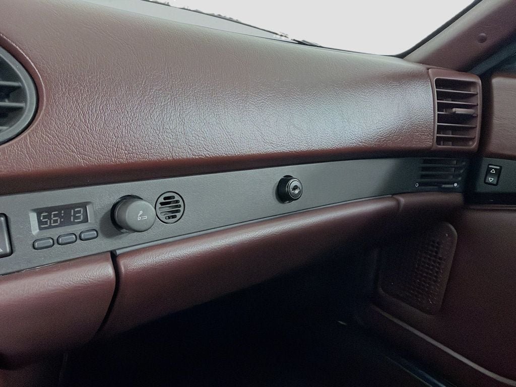 Used 1987 White Porsche  image 27