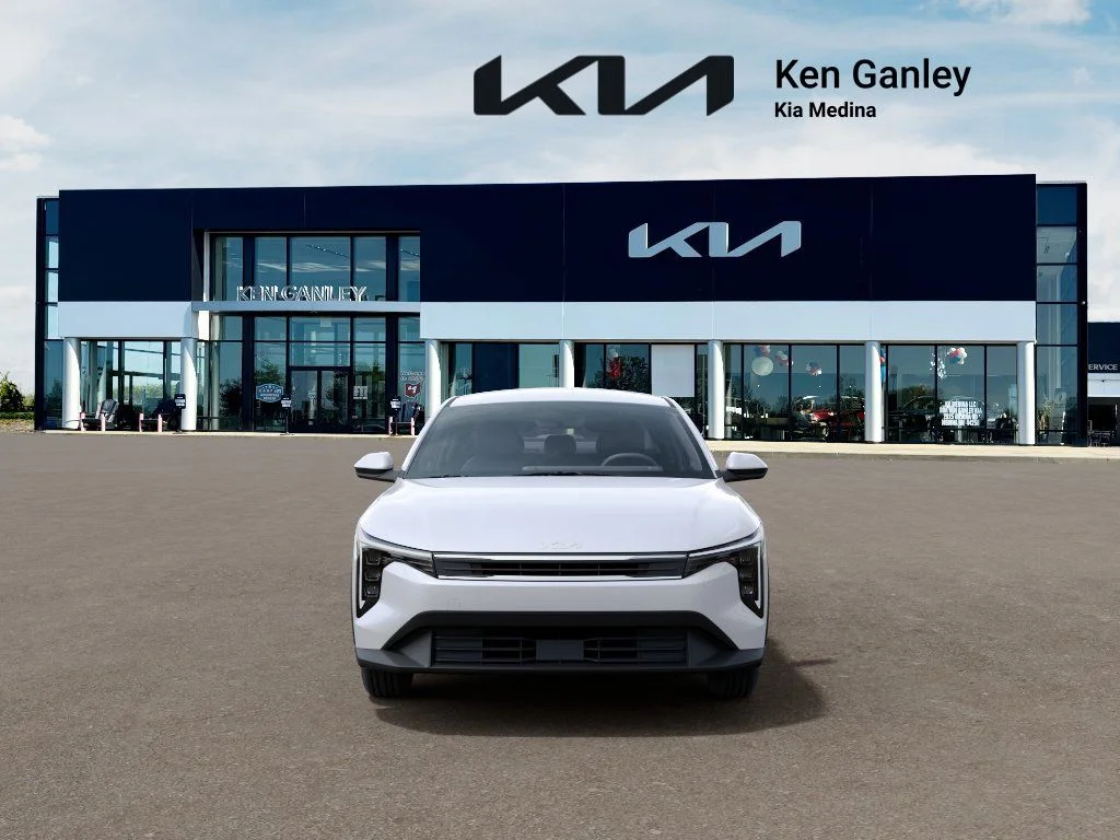 New 2026 Snow White Pearl Kia LXS image 2