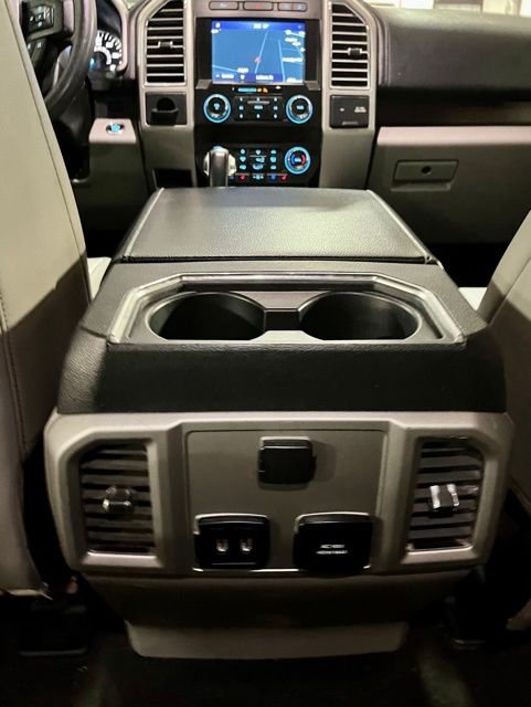 Used 2020 White Ford Lariat image 26
