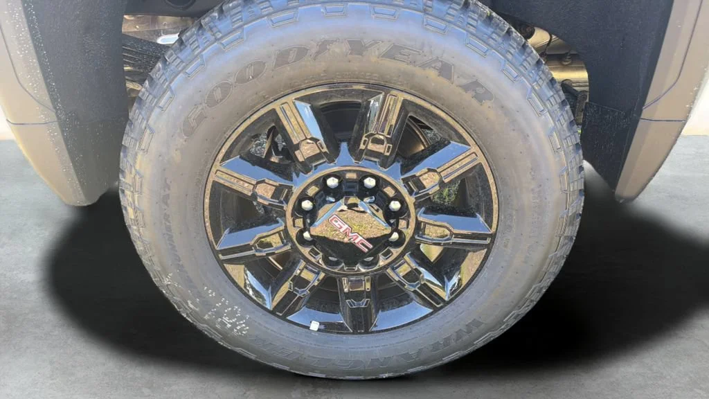 2026 GMC Sierra 2500HD AT4 - Photo 18
