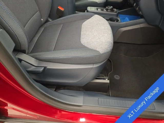 New 2026 Ruby Red Metallic Tinted Clearcoat Ford XLT image 11
