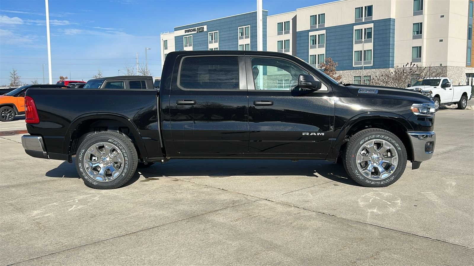 New 2026 Diamond Black Crystal Pearl-Coat Exterior Paint RAM Big Horn/Lone Star image 2