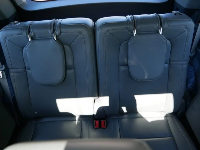 Used 2021 White Lincoln Reserve image 15