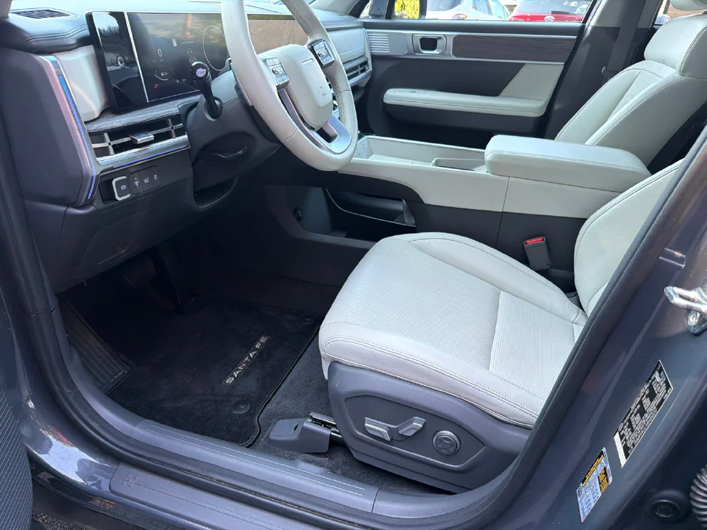 Used 2024 Gray Hyundai Limited image 9