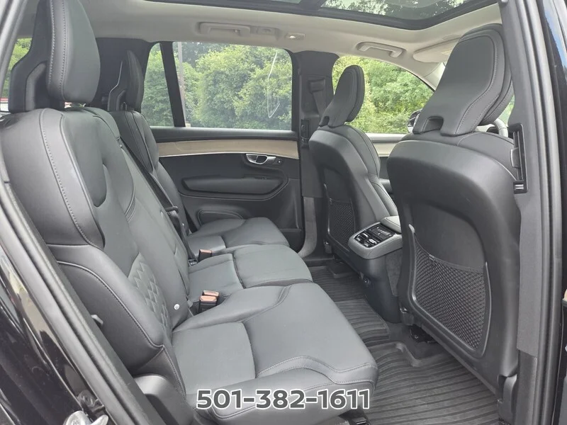 Used 2025 Onyx Black Metallic VOLVO 2025.5 B5 AWD PLUS 7-SEATER image 16