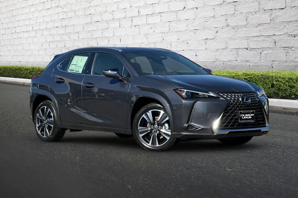 New 2026 Cloudburst Gray Lexus UX 300h PREMIUM image 2
