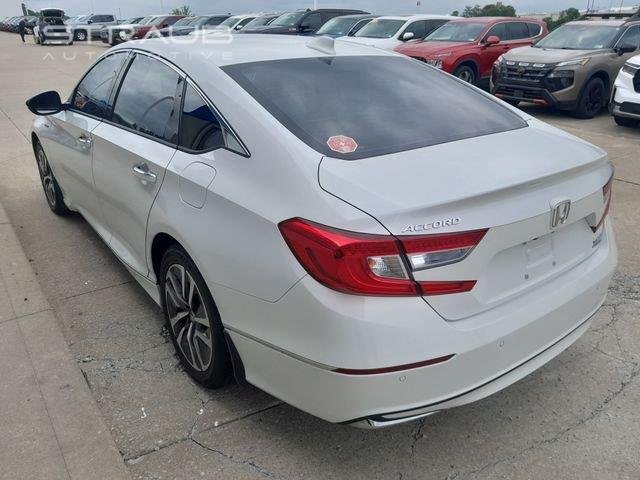 Used 2019 Platinum White Pearl Honda Touring image 7