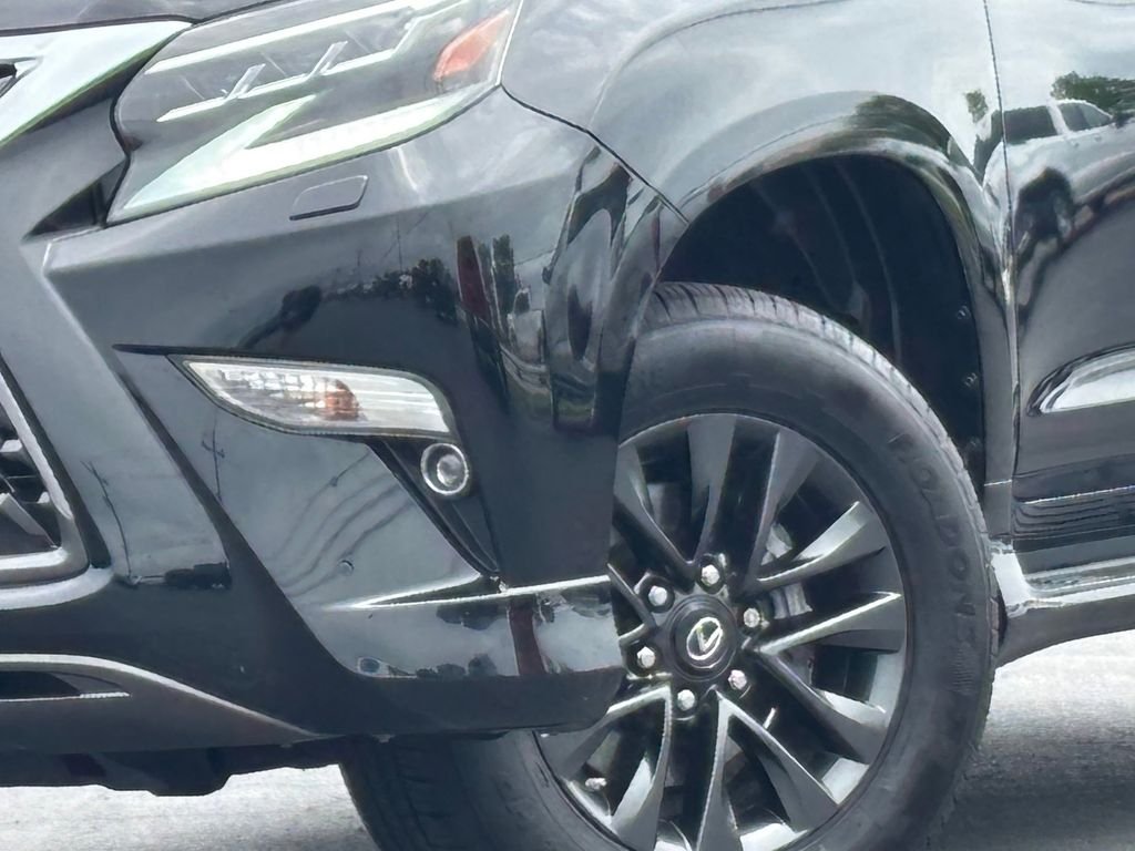 Used 2023 Black Lexus 460 image 2