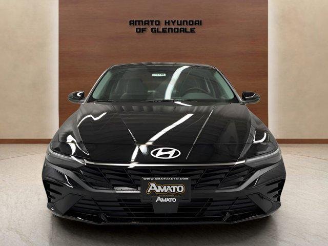 New 2026 Black Hyundai Limited image 9