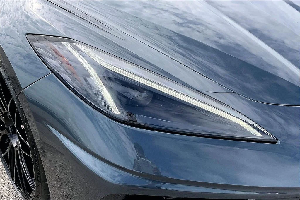 Used 2020 Gray Chevrolet Stingray image 25