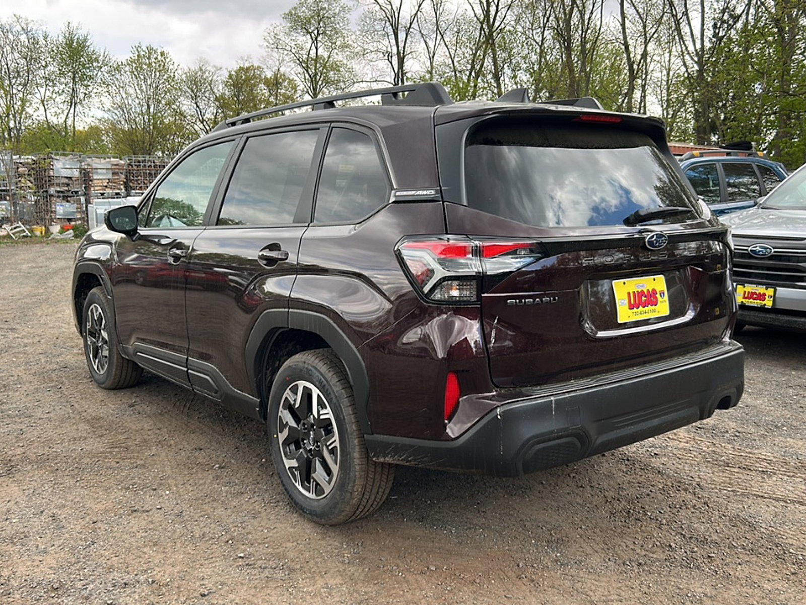 New 2026 DARK MAHOGANY PEARL Subaru Premium image 9