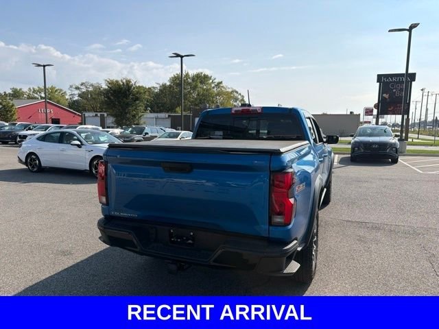 Used 2023 Blue Chevrolet Z71 image 27