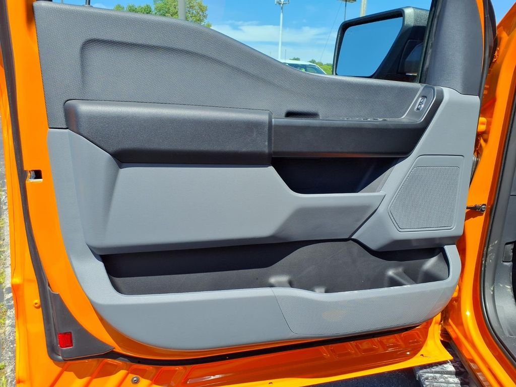 New 2026 Agate Black Metallic Ford XL image 12