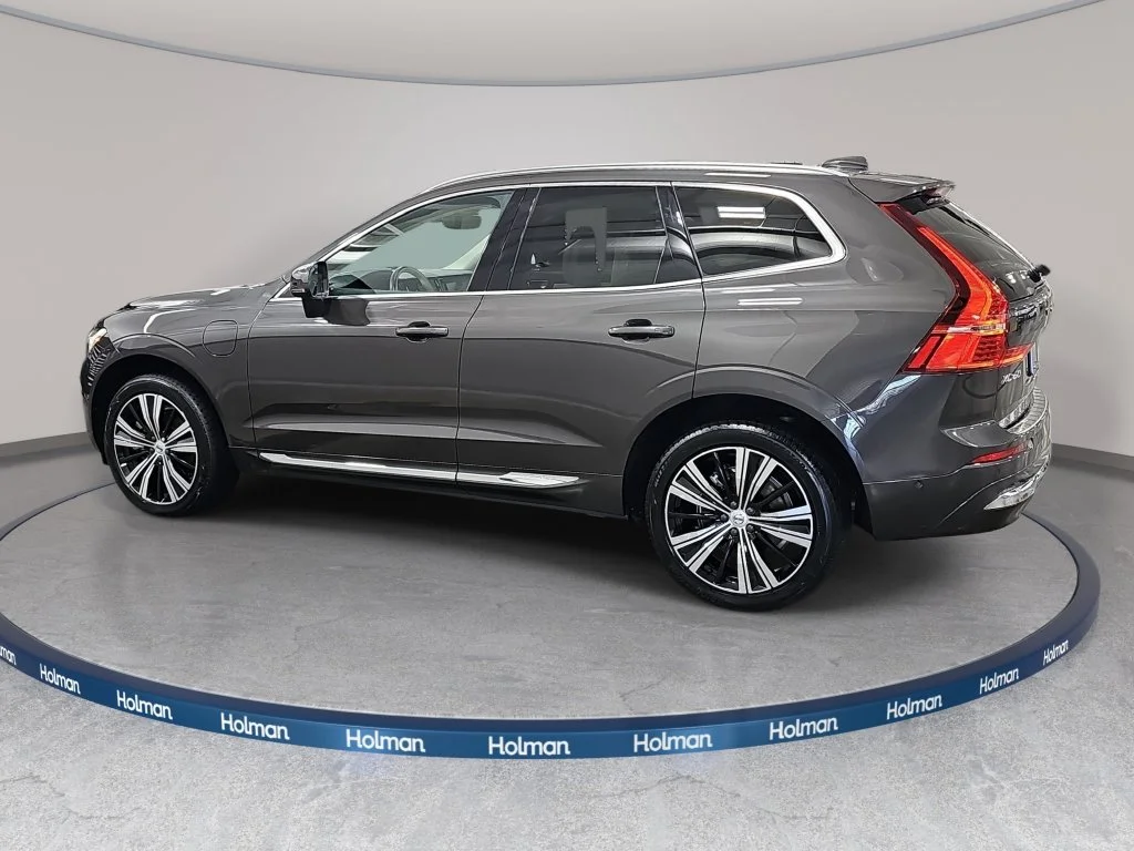 Used 2022 Brown Volvo T8 Inscription image 9