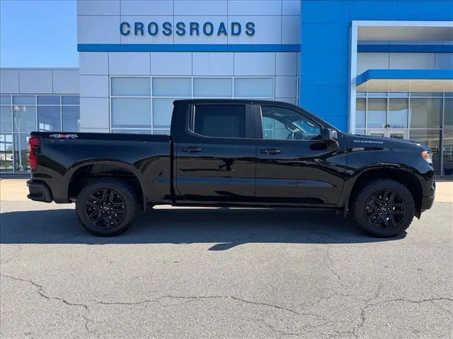Used 2023 Black Chevrolet RST image 6