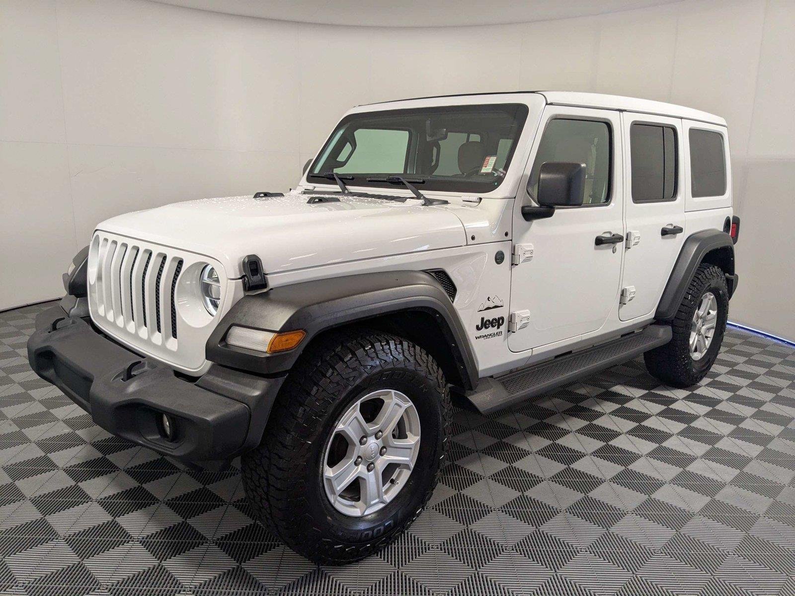 Used 2022 Bright White Clearcoat Jeep Unlimited Sport S image 2