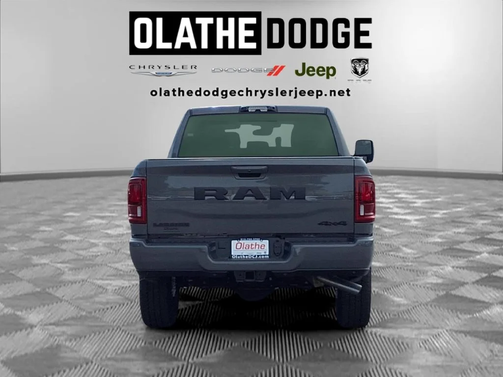 New 2027 Ceramic Gray Clear-Coat Exterior Paint RAM Laramie image 26