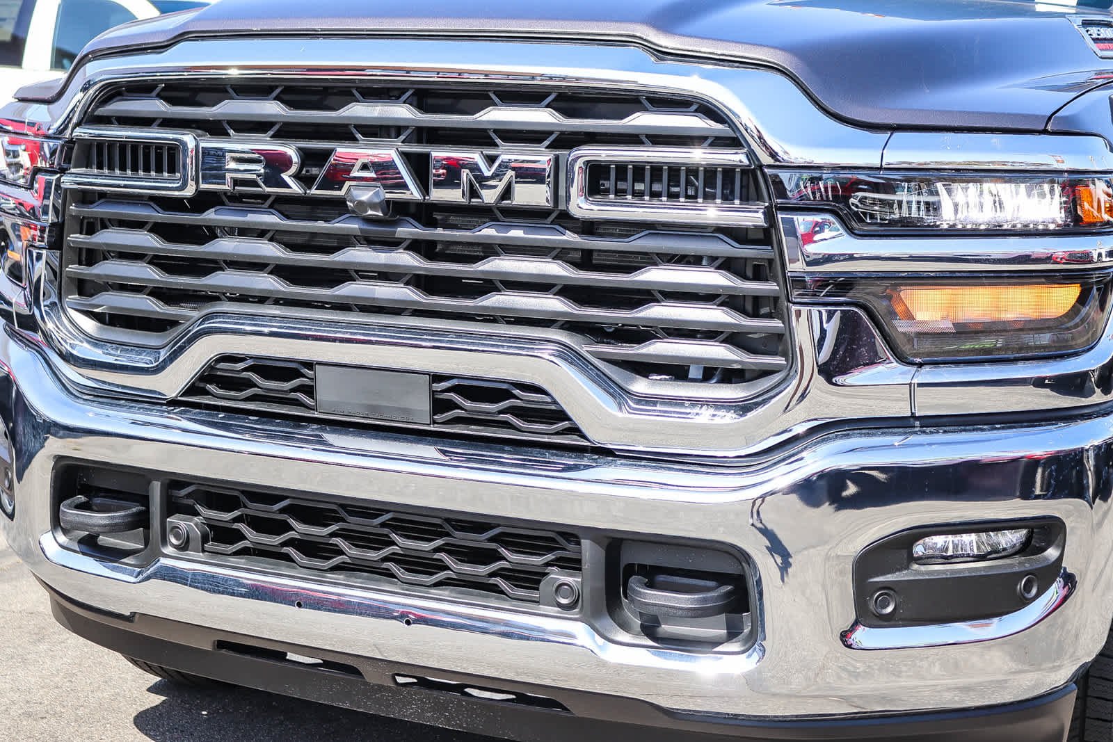 New 2027 Granite Crystal Metallic Clear-Coat Exterior Paint RAM Tradesman image 9