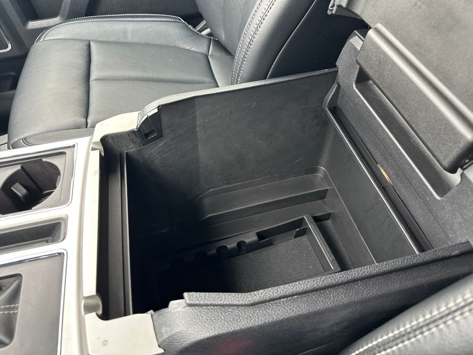 Used 2019 Gray Ford Lariat image 78
