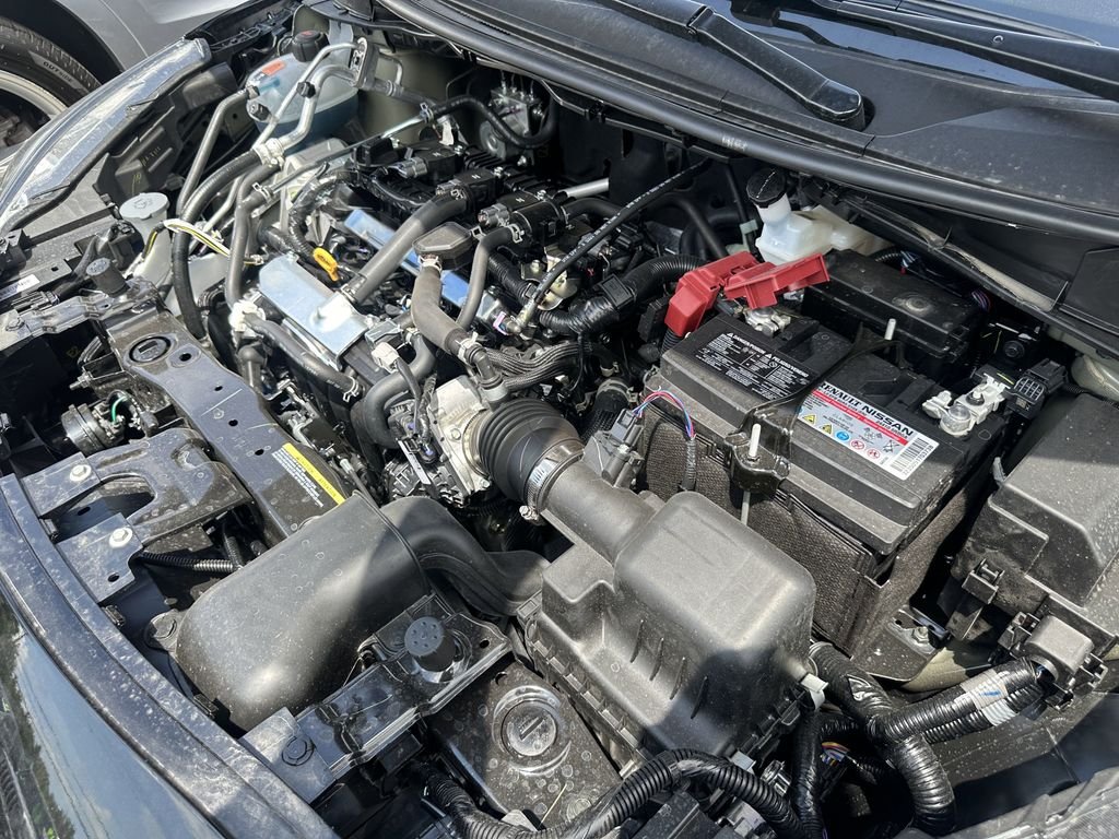 2025 Nissan Versa Sedan SV - Photo 24