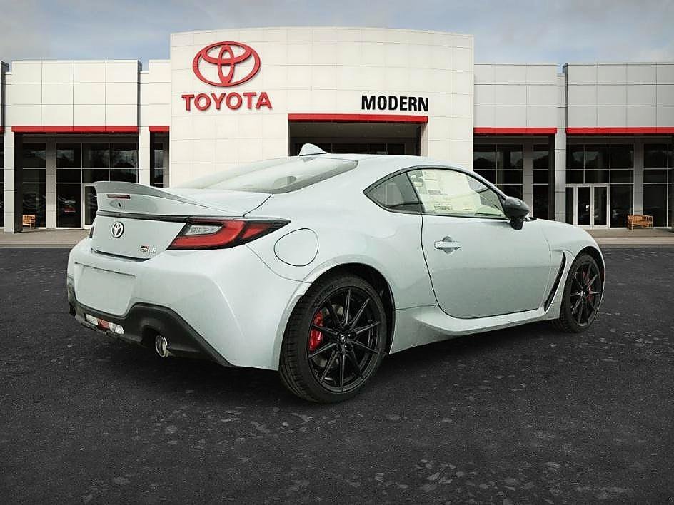 Used 2026 Steel Toyota Premium image 21
