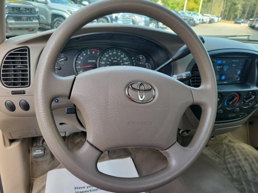 Used 2005 Gray Toyota Base image 22