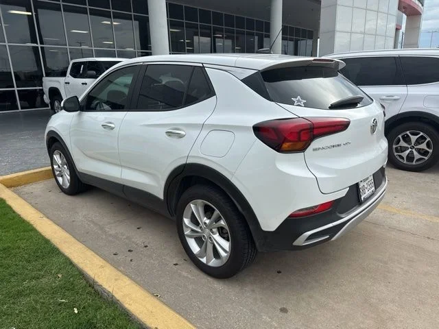 Used 2020 White Buick Preferred image 3