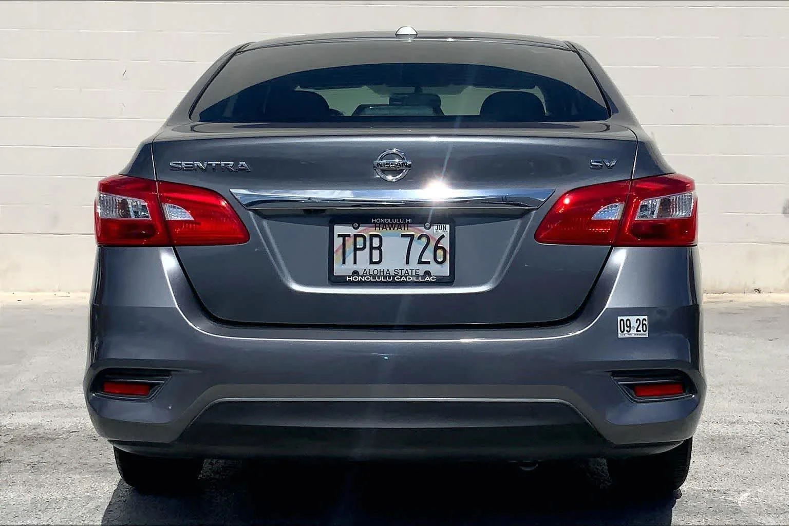 Used 2018 Gray/gray Nissan SV image 5