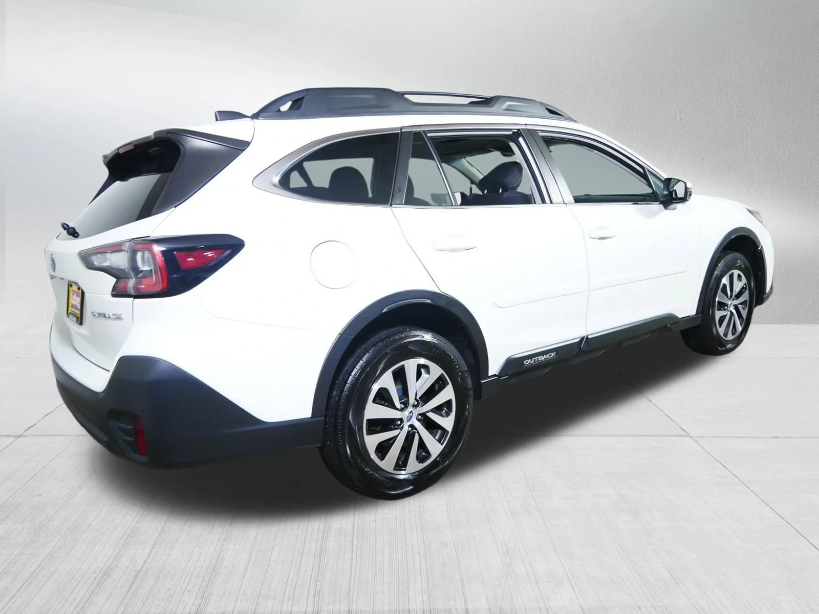 Used 2022 Crystal White Pearl Subaru Premium image 7